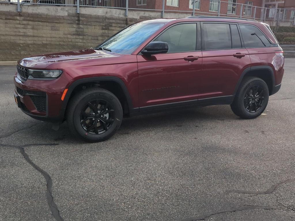 new 2026 Jeep Grand Cherokee car, priced at $42,930