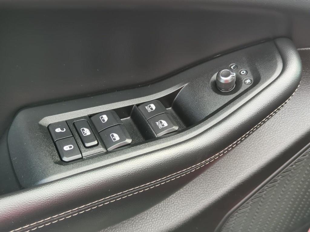 used 2024 Jeep Grand Cherokee car, priced at $32,000