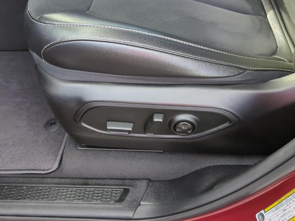 used 2024 Jeep Grand Cherokee car, priced at $32,000