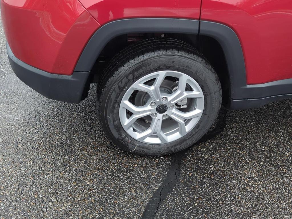 new 2026 Jeep Compass car, priced at $28,990