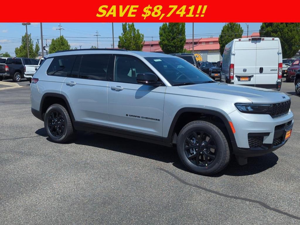 new 2025 Jeep Grand Cherokee L car, priced at $39,989