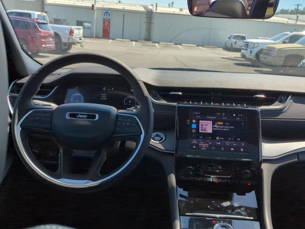 new 2025 Jeep Grand Cherokee L car, priced at $39,989