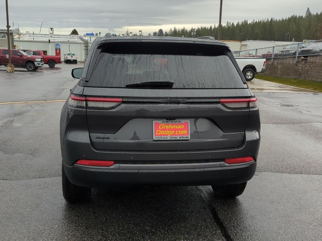new 2026 Jeep Grand Cherokee car, priced at $47,525