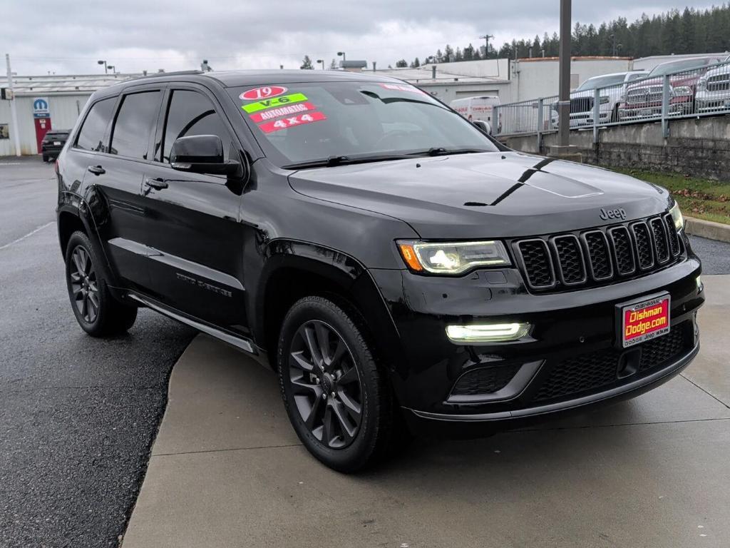 used 2019 Jeep Grand Cherokee car, priced at $25,000