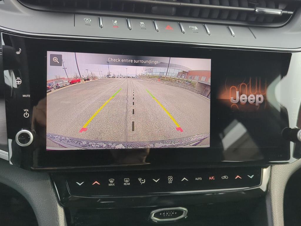 new 2026 Jeep Grand Cherokee car, priced at $43,525