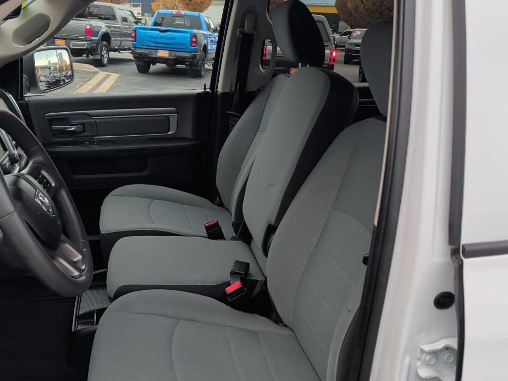 used 2022 Ram 1500 Classic car, priced at $30,000