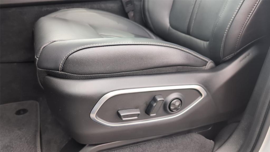 new 2025 Jeep Wagoneer L car, priced at $64,730