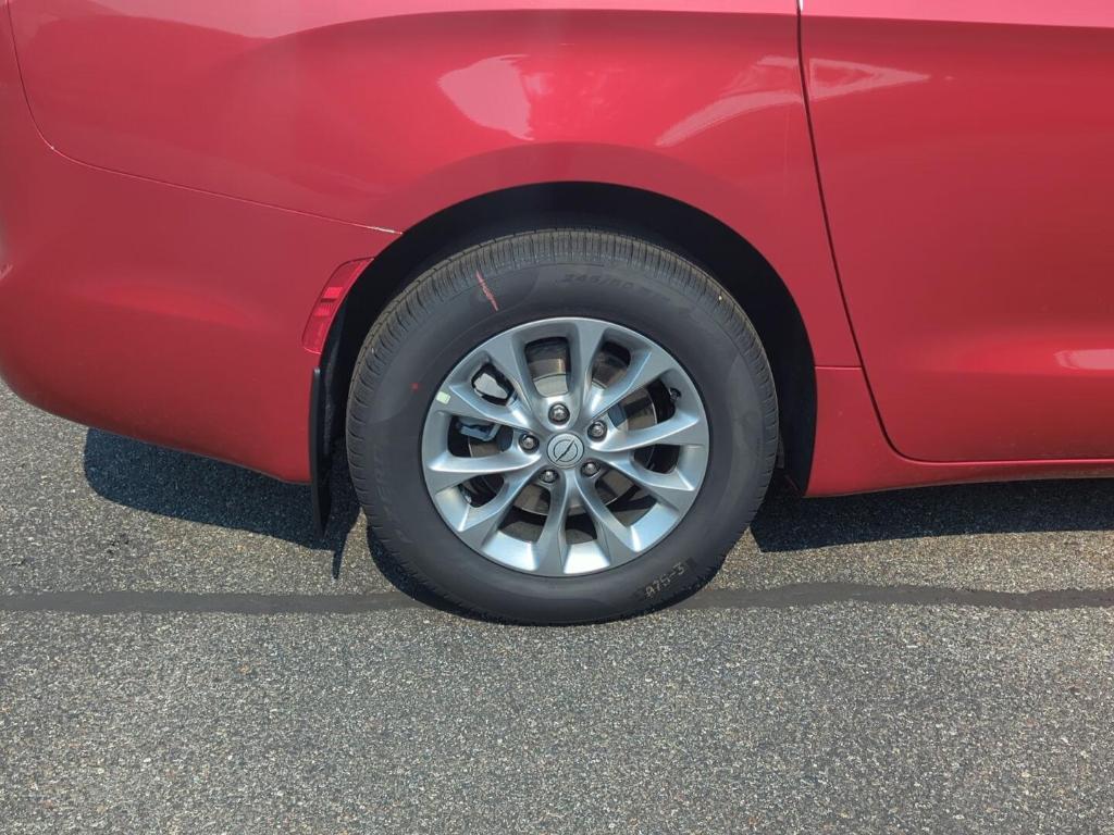 new 2026 Chrysler Pacifica car, priced at $43,980