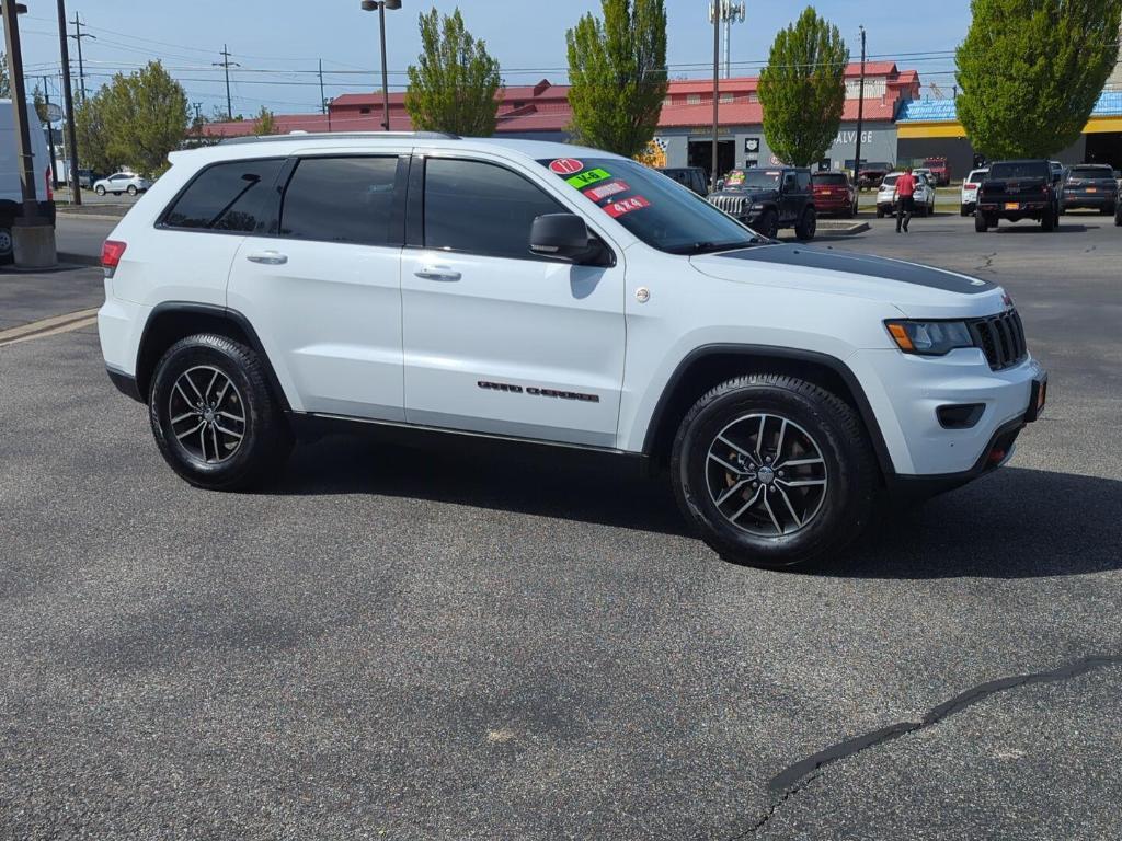used 2017 Jeep Grand Cherokee car, priced at $14,000