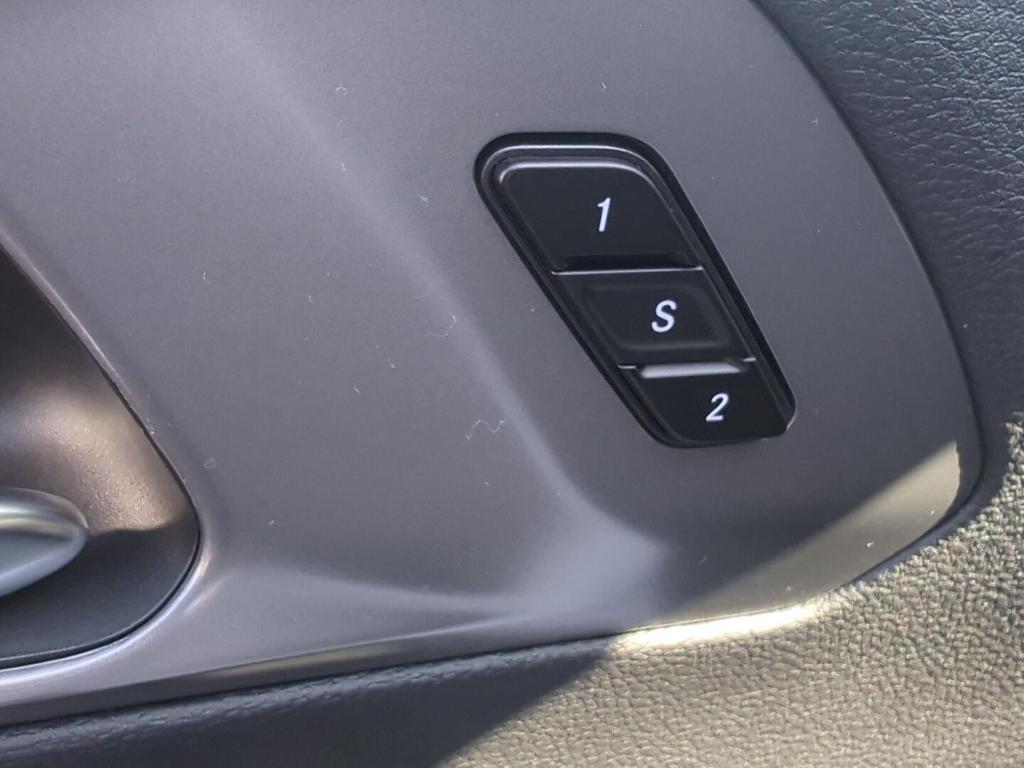 new 2026 Chrysler Pacifica car, priced at $39,460