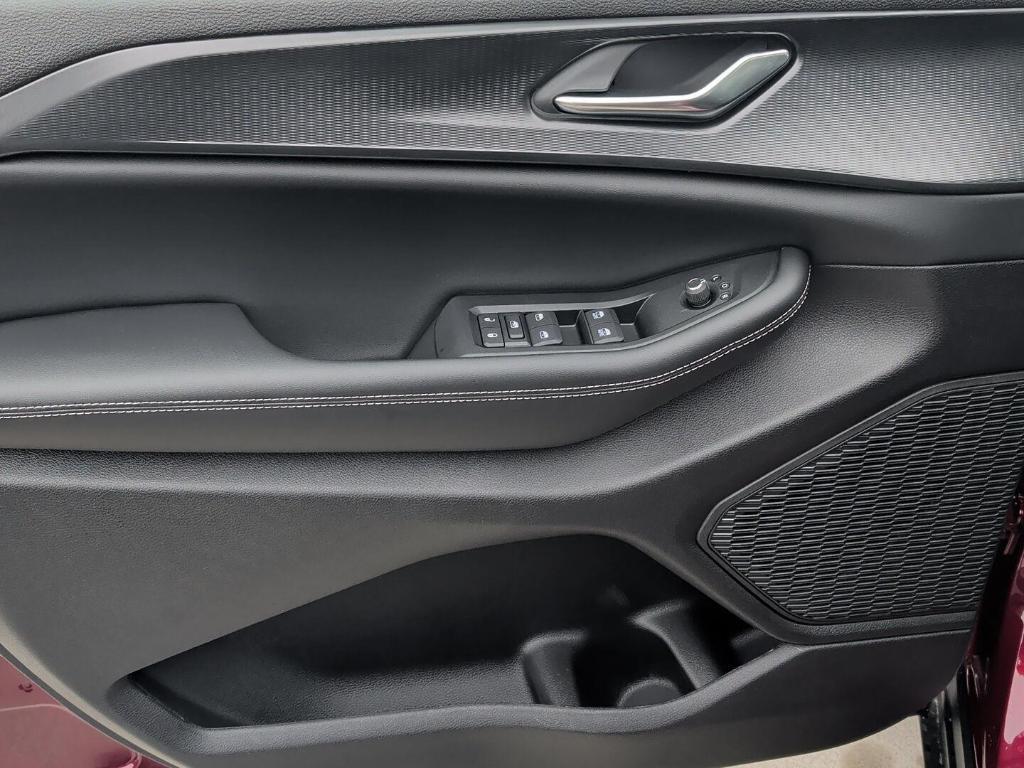 new 2025 Jeep Grand Cherokee car, priced at $36,750