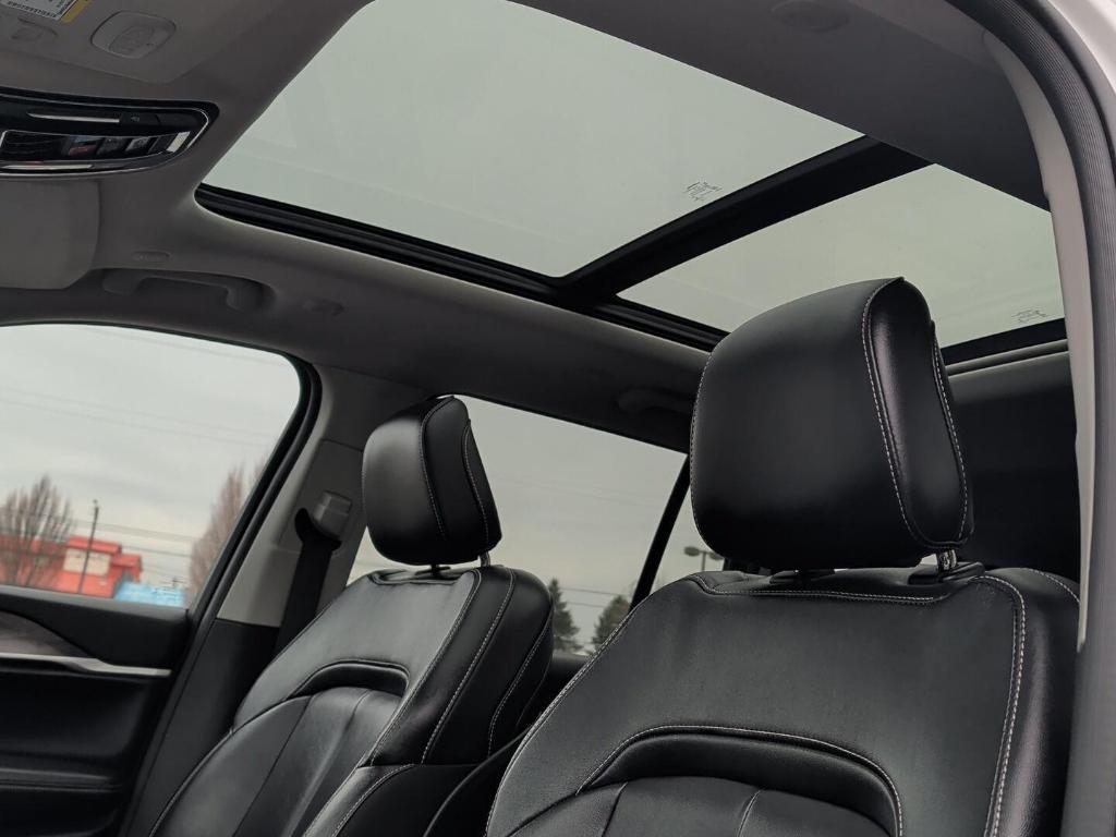 used 2022 Jeep Grand Cherokee car, priced at $36,000