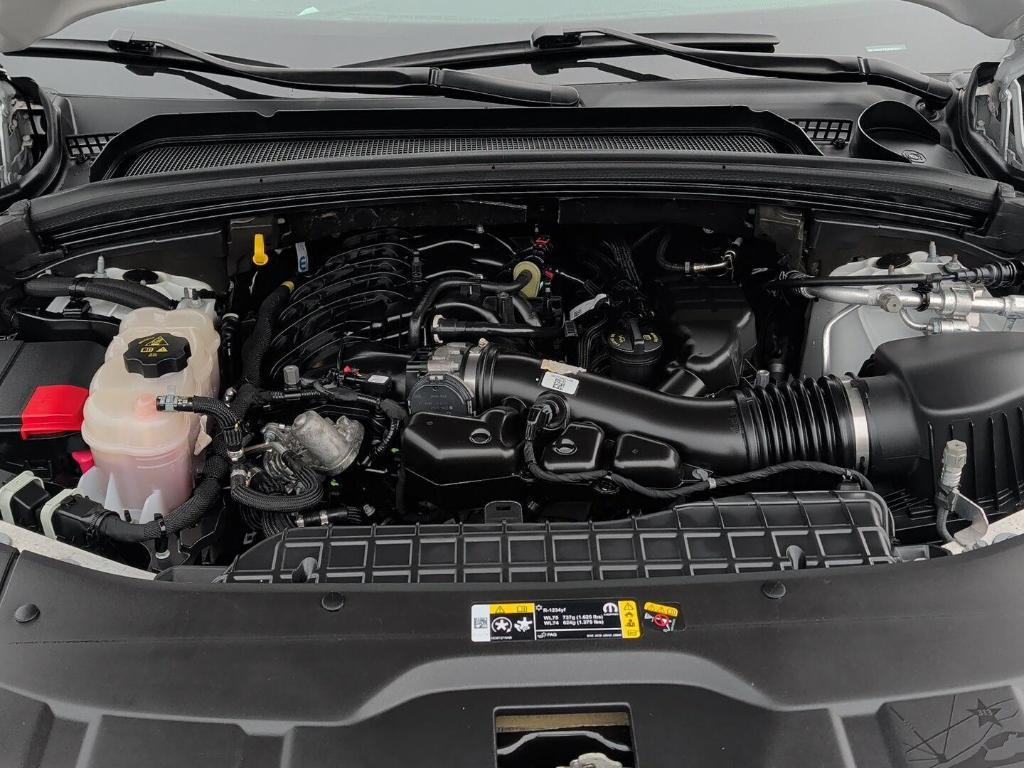 used 2022 Jeep Grand Cherokee car, priced at $36,000