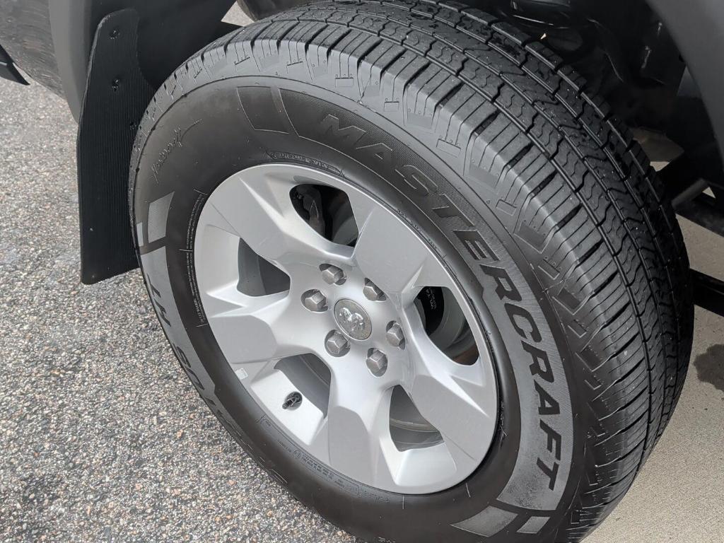 used 2020 Ram 1500 car, priced at $32,000