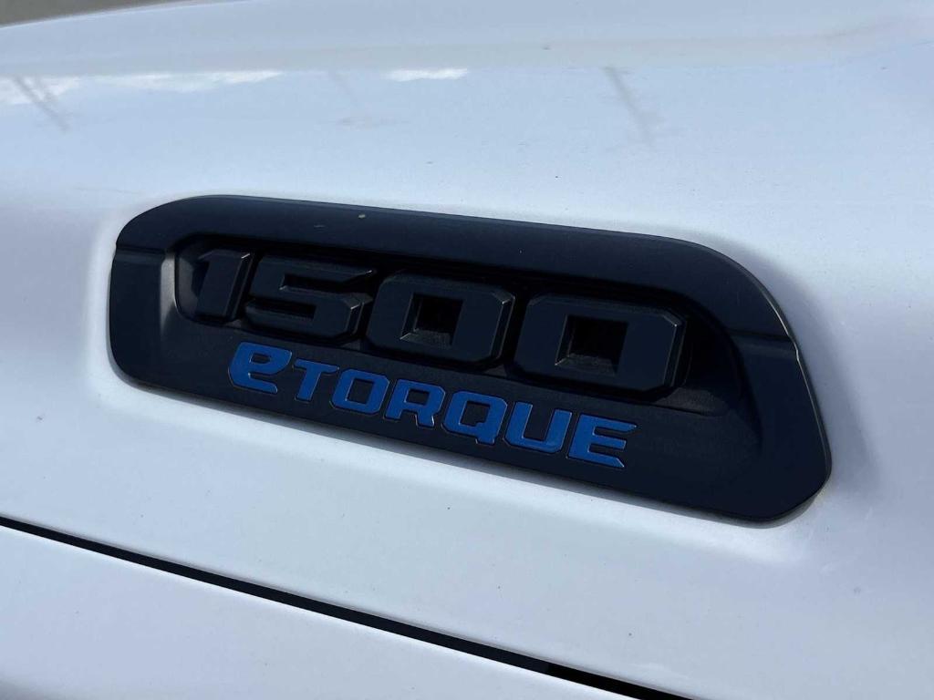 new 2025 Ram 1500 car, priced at $47,558
