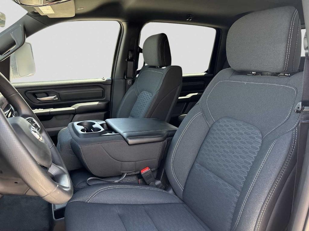 new 2025 Ram 1500 car, priced at $47,558