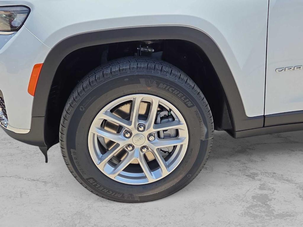 new 2026 Jeep Grand Cherokee L car, priced at $44,385