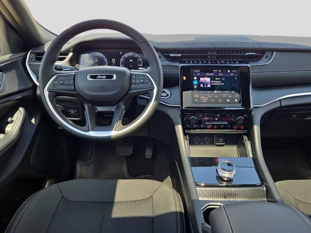 new 2026 Jeep Grand Cherokee L car, priced at $44,385