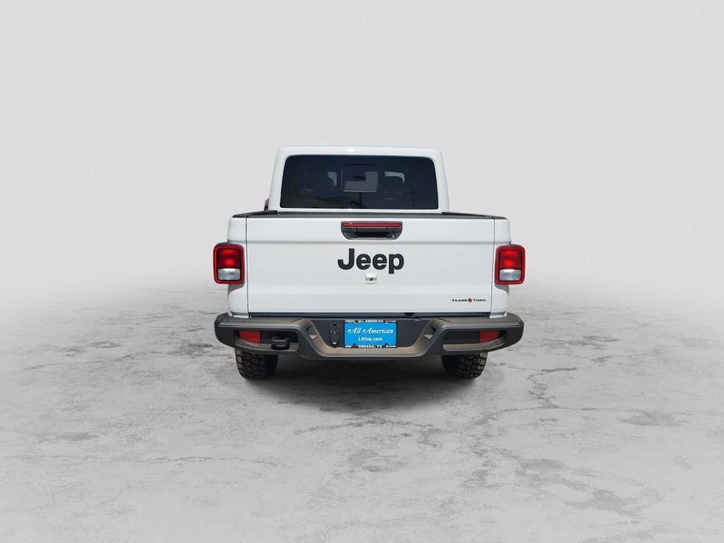 new 2026 Jeep Gladiator car, priced at $48,785