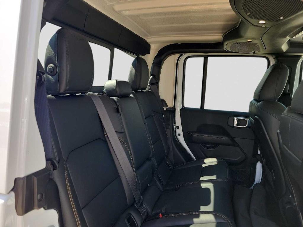 new 2026 Jeep Gladiator car, priced at $48,785