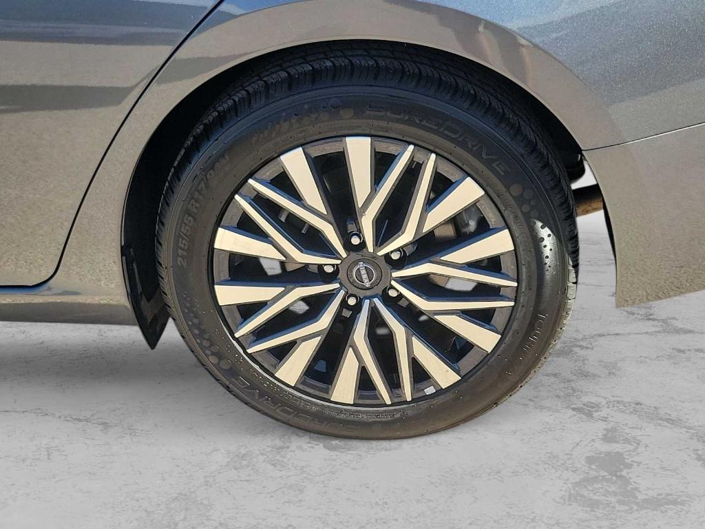 used 2024 Nissan Altima car, priced at $22,189