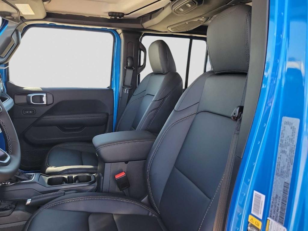 new 2026 Jeep Gladiator car, priced at $49,040