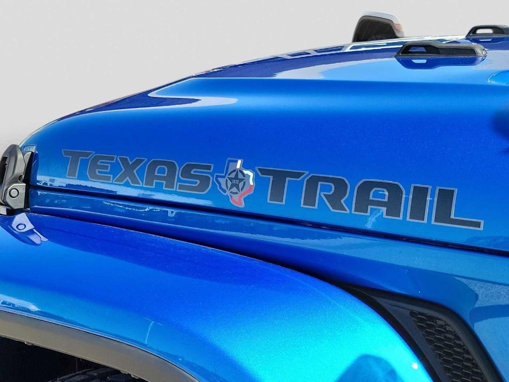 new 2026 Jeep Gladiator car, priced at $49,040