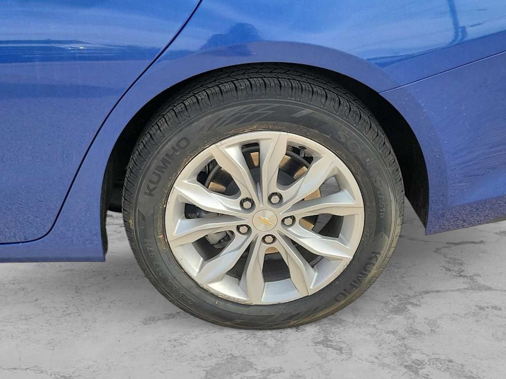 used 2023 Chevrolet Malibu car, priced at $18,999