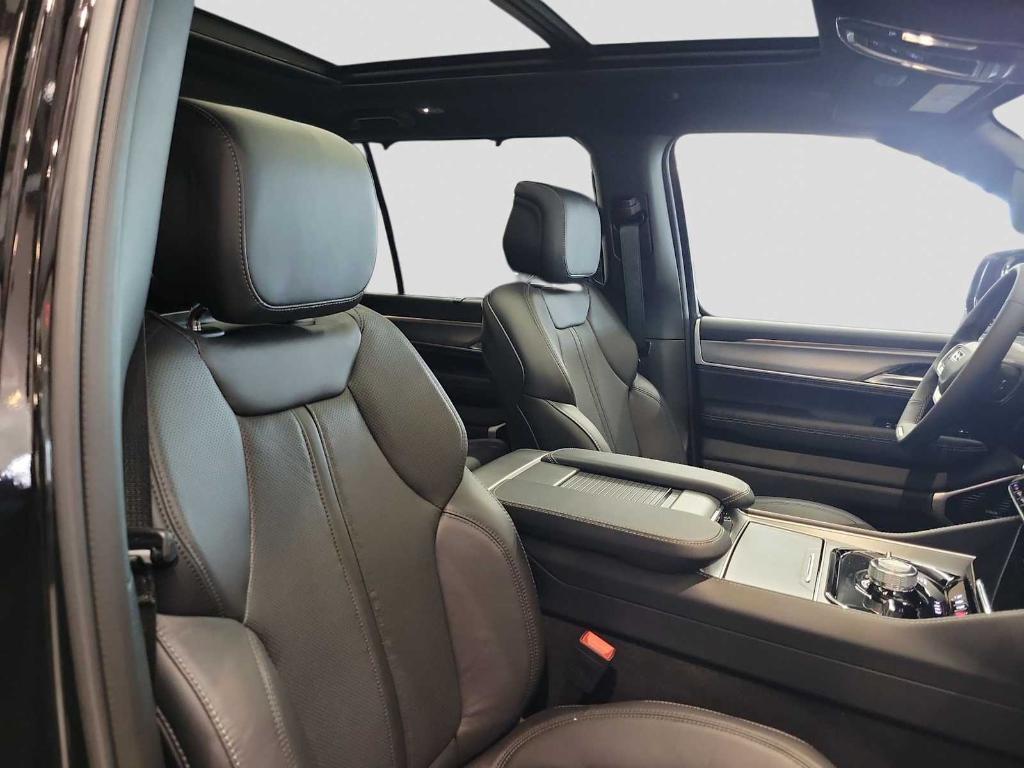 new 2026 Jeep Grand Wagoneer car, priced at $82,400