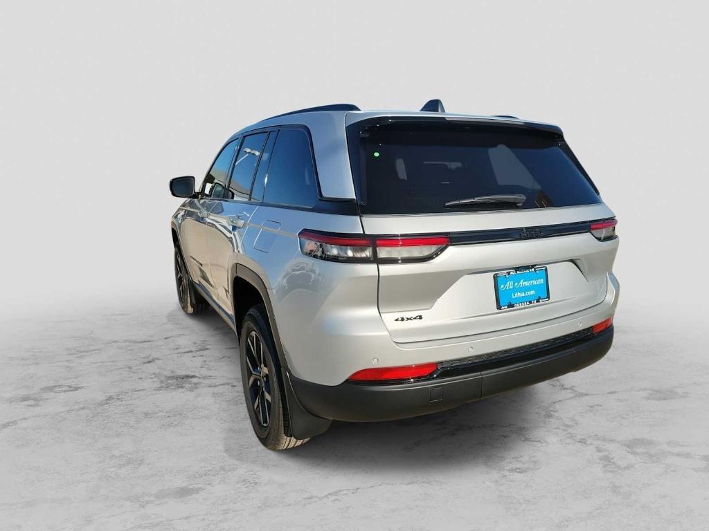 new 2025 Jeep Grand Cherokee car, priced at $39,190