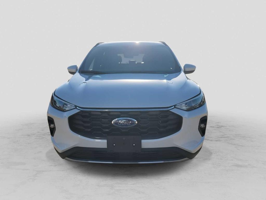 used 2025 Ford Escape car, priced at $29,995