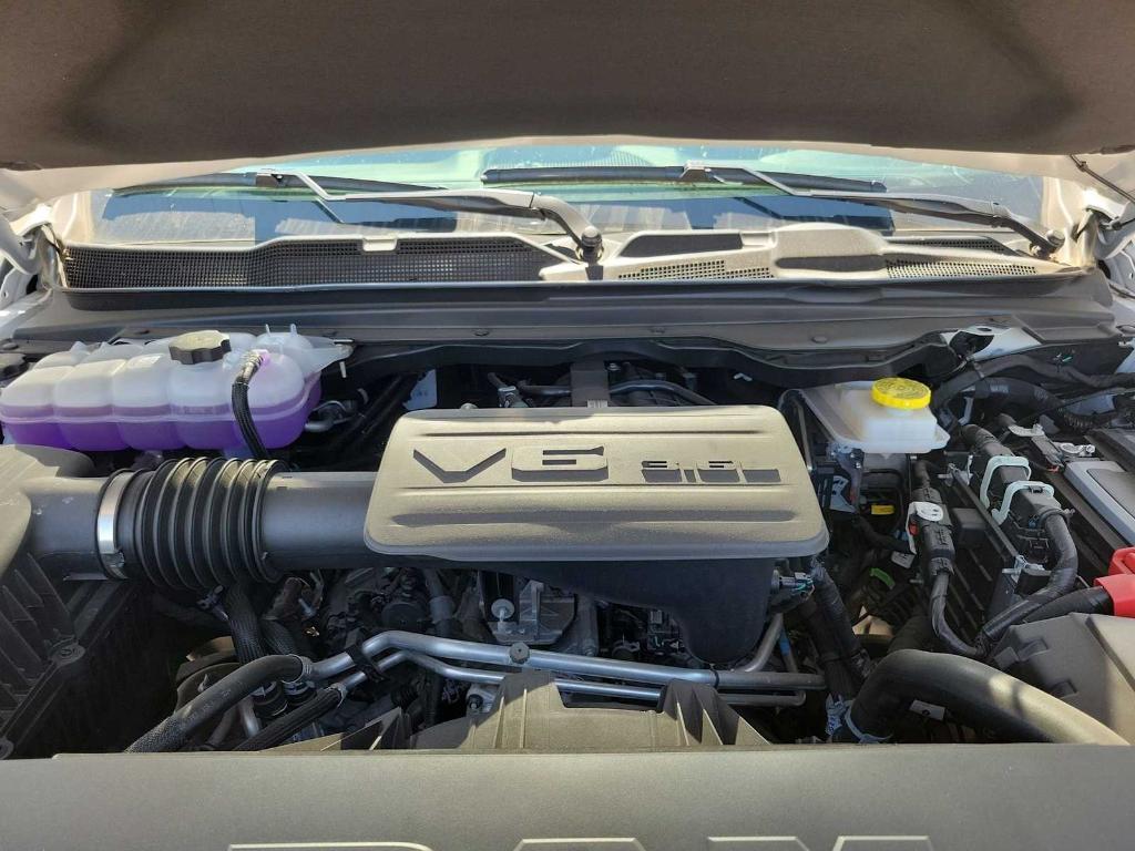 new 2025 Ram 1500 car, priced at $47,558