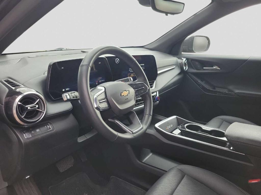 used 2025 Chevrolet Equinox car, priced at $26,999