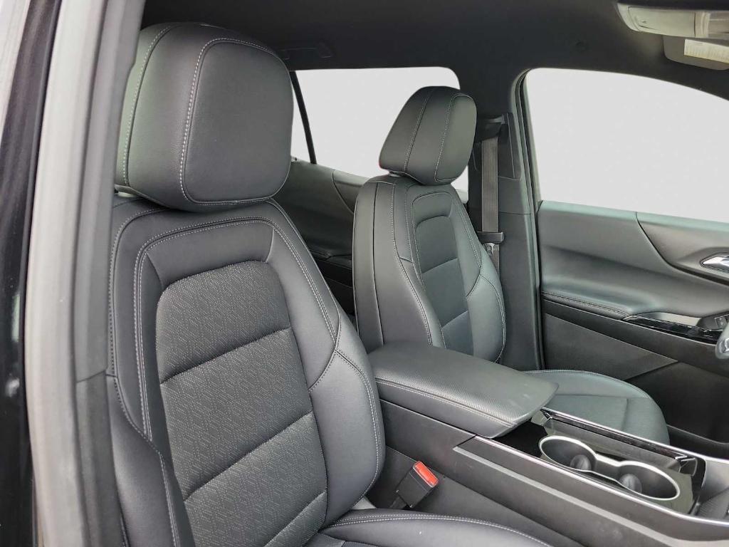 used 2025 Chevrolet Equinox car, priced at $26,999