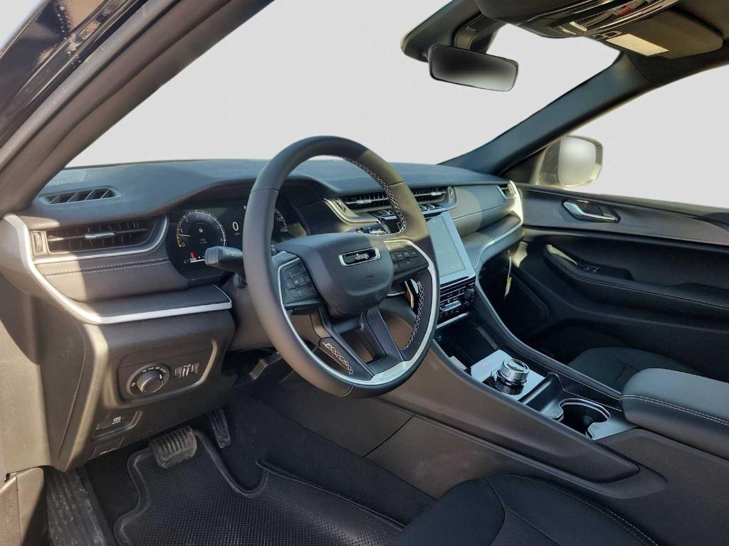 new 2026 Jeep Grand Cherokee L car, priced at $43,939