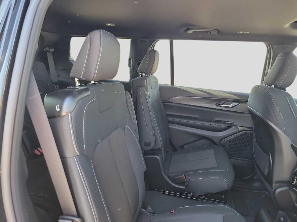 new 2026 Jeep Grand Cherokee L car, priced at $43,939