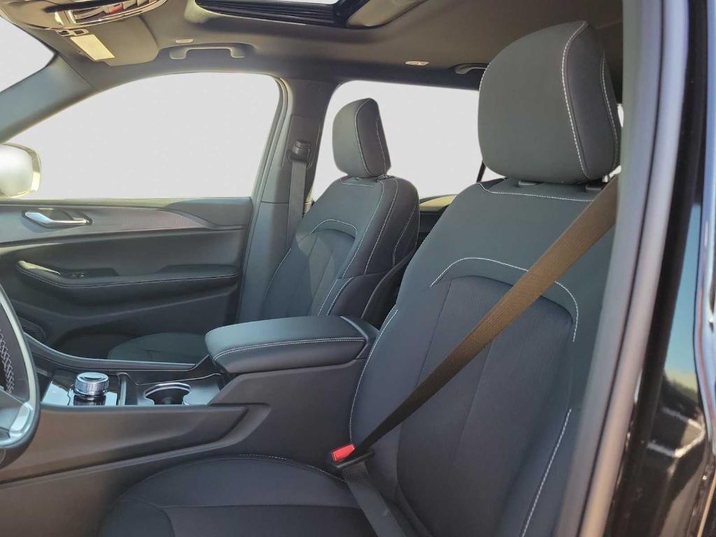 new 2026 Jeep Grand Cherokee L car, priced at $43,939