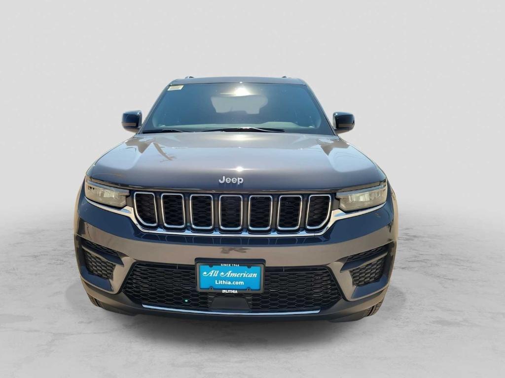 new 2025 Jeep Grand Cherokee car, priced at $35,270