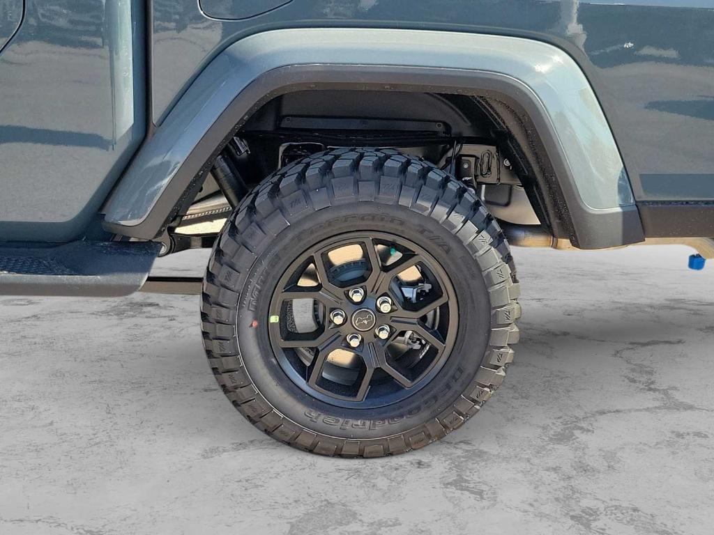 new 2025 Jeep Gladiator car, priced at $44,160