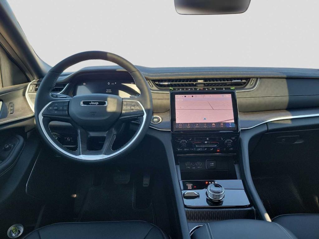 new 2025 Jeep Grand Cherokee car, priced at $46,259