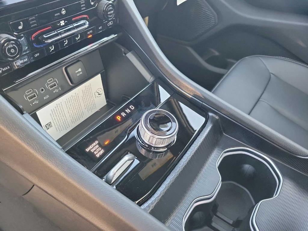 new 2025 Jeep Grand Cherokee car, priced at $48,892