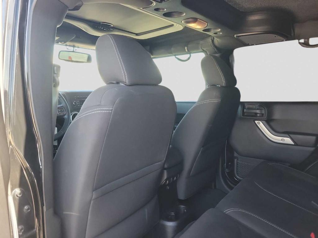 used 2016 Jeep Wrangler Unlimited car, priced at $25,224