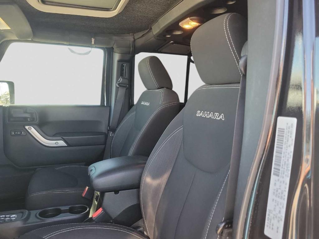 used 2016 Jeep Wrangler Unlimited car, priced at $25,224