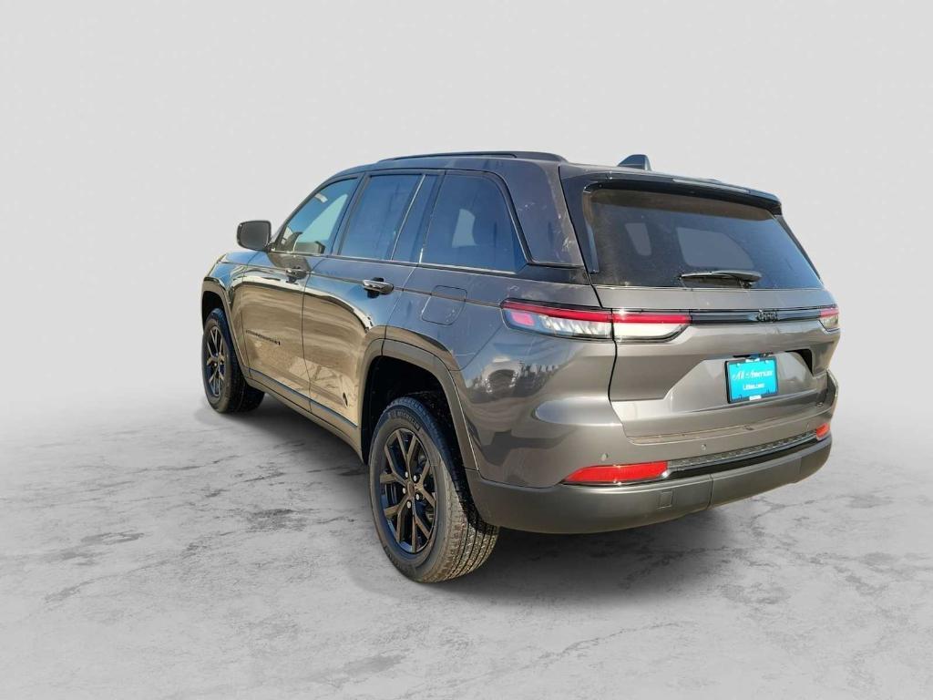 new 2025 Jeep Grand Cherokee car, priced at $37,547