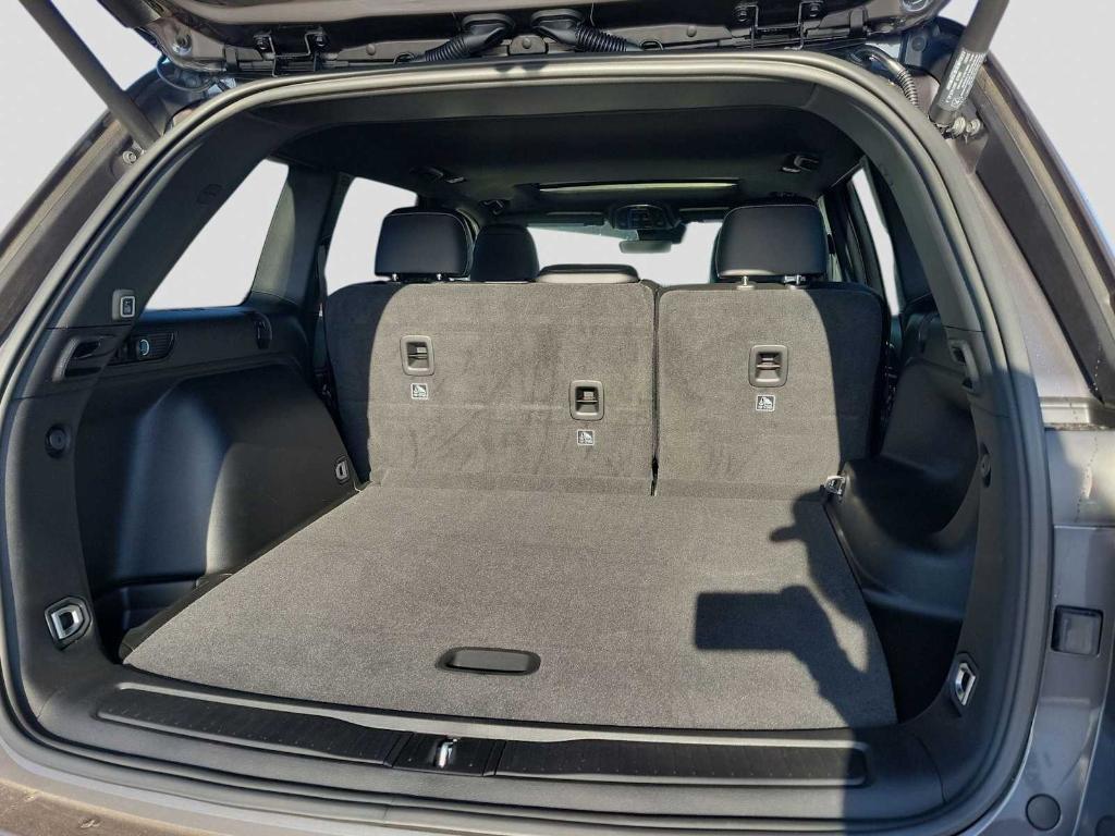 new 2025 Jeep Grand Cherokee car, priced at $37,547