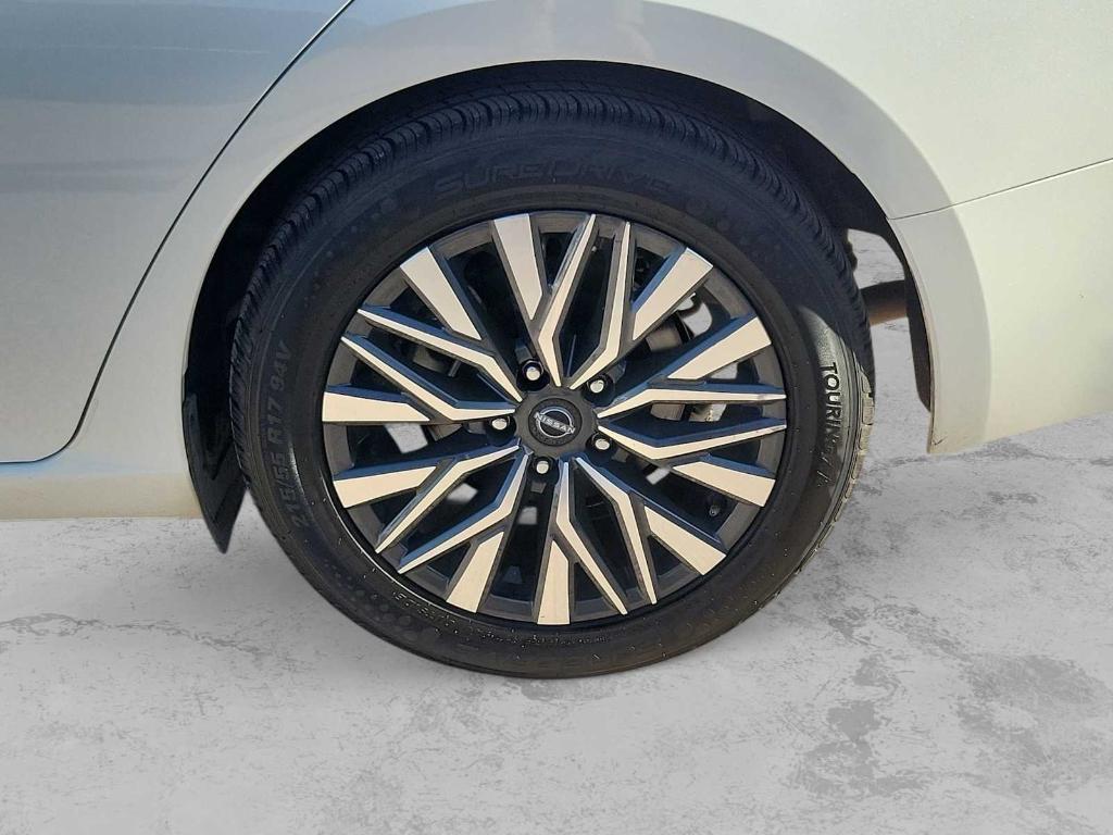 used 2024 Nissan Altima car, priced at $22,999