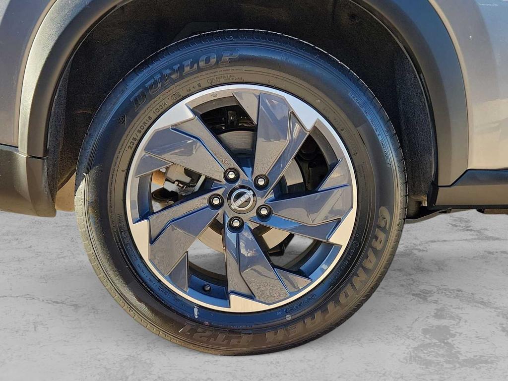 used 2025 Nissan Rogue car, priced at $25,800