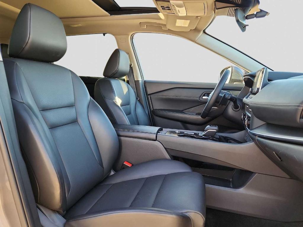 used 2025 Nissan Rogue car, priced at $25,800