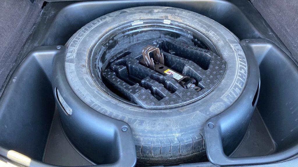 used 2011 Jeep Grand Cherokee car, priced at $6,400