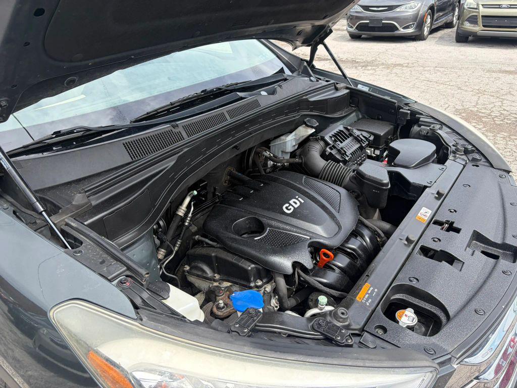 used 2013 Hyundai Santa Fe car, priced at $6,800
